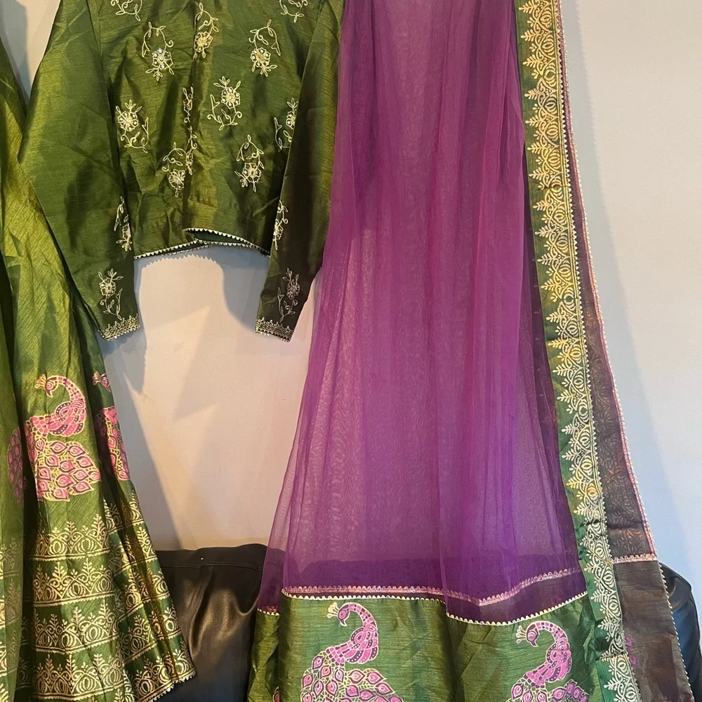 Pakistani Indian suit sold - Picture 7 of 11